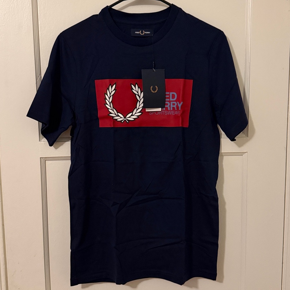 NWT Fred Perry Sportswear T-Shirt